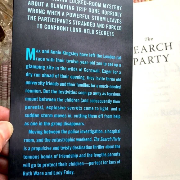 The Search Party by Hannah Richell - Picture 2 of 6